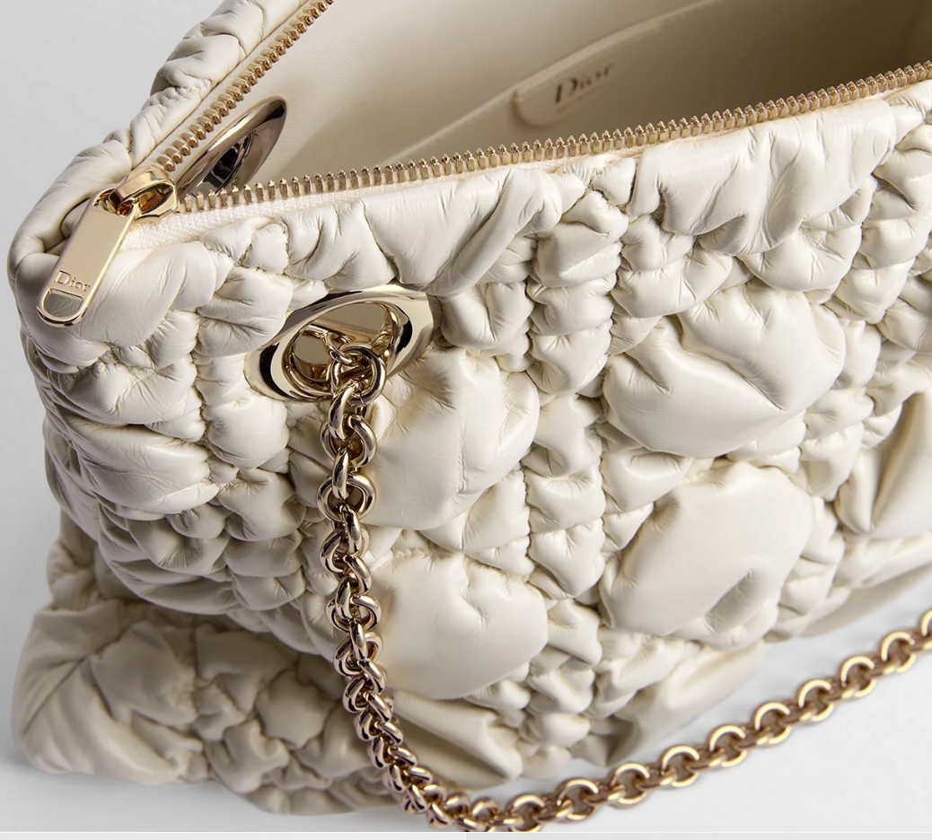 👜 DIOR | Bolso mediano Dior Crunchy - Imagen 3