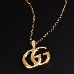 👜 Gucci | Collar GG Marmont con Colgante