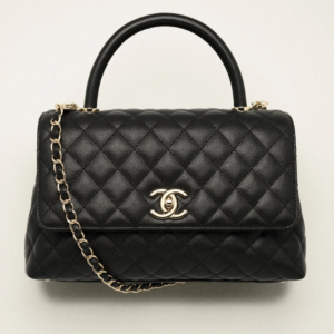 👜 CHANEL | Bolso grande con solapa y asa de mano