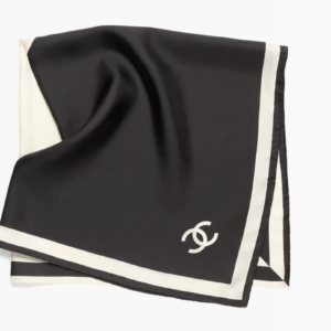 👜 CHANEL | Pañuelo cuadrado